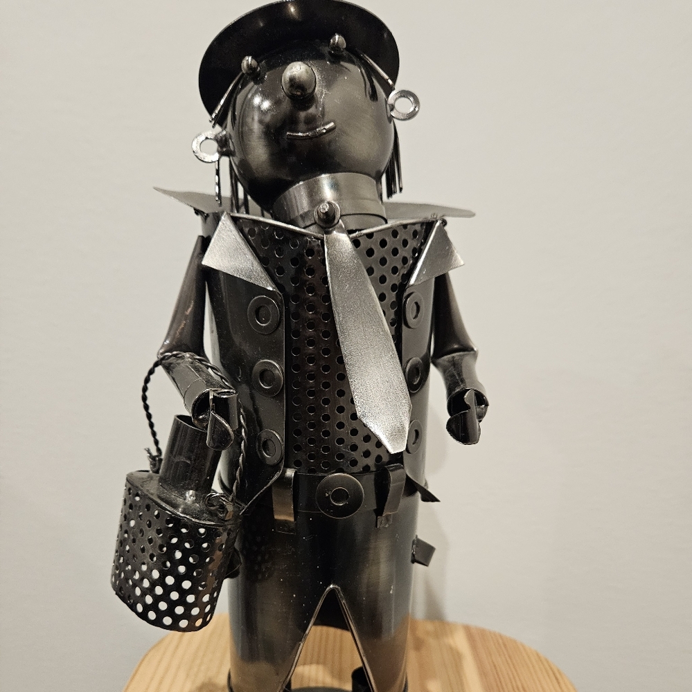 Metal Wine Bottle Holder with Hat and Basket